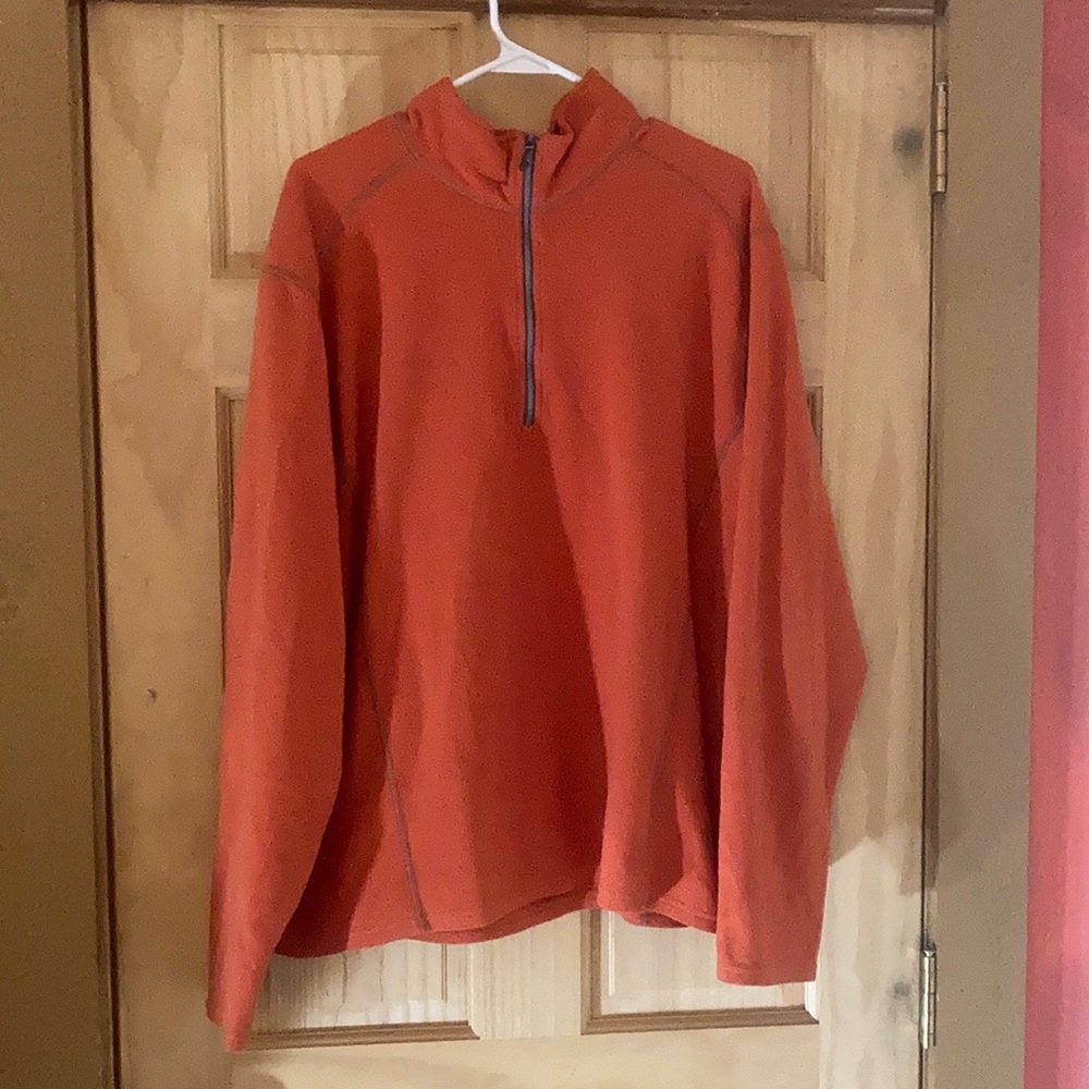 Size XXL men’s Eddie Bauer fleece outer layer.